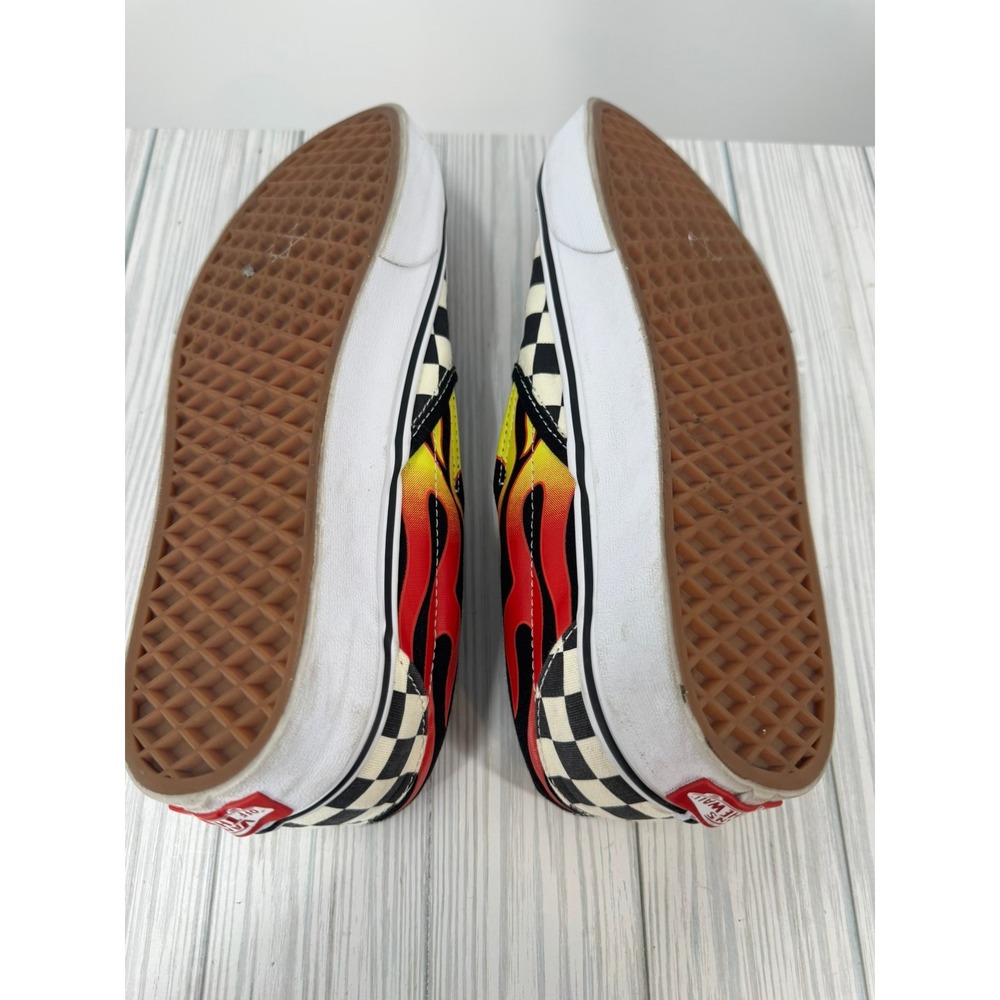 Vans Disney x Mickey & Minnie Flame Classic Slip On Women Size 10 Mens Size 8.5 - Picture 11 of 12